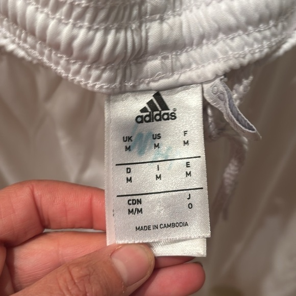 Adidas White Athletic Shorts Lightweight Mesh womans size Medium - Picture 5 of 10